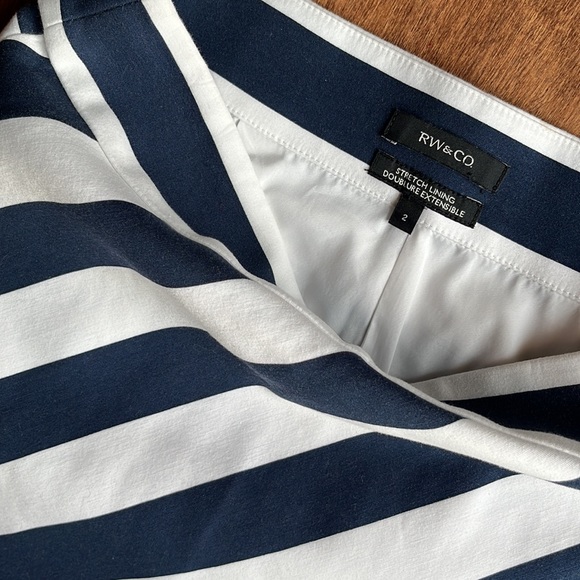 RW & Co Blue White Stripe Skirt - Picture 4 of 5